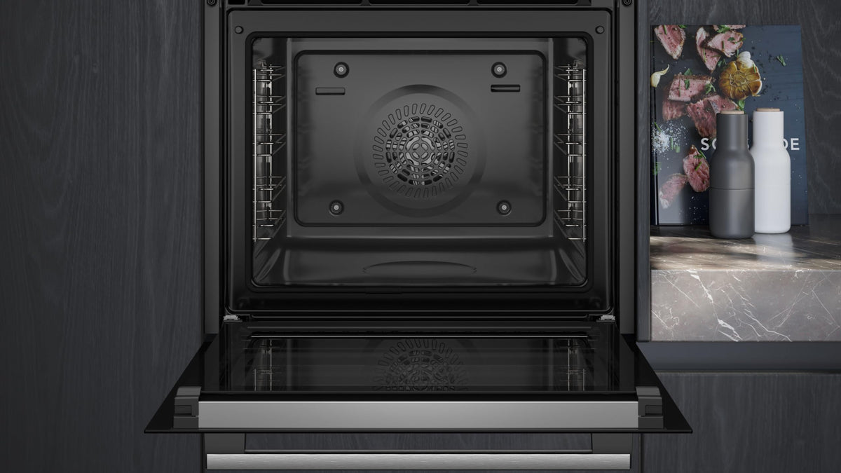 Siemens iQ700 Smarter Einbau-Backofen 60 x 60 cm Edelstahl HB774G1B1